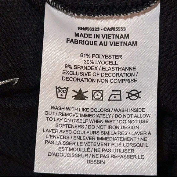 Nike Black Sleeveless Cropped Tank Top - Picture 10 of 10